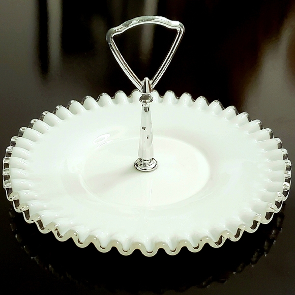 Vntg "Silver Crest" 8 1/2" Tidbits Serving Plate by Fenton GUC 🇺🇸 - Picture 3 of 9
